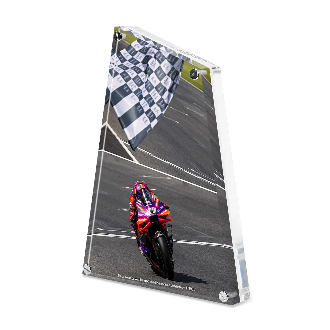 Own the Chequered Flag - Czechia GP 2026 - Image 4